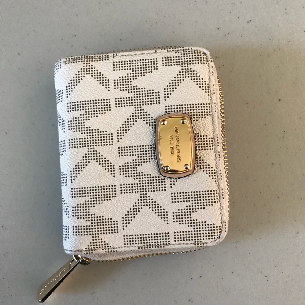 Michael Kors wallet
